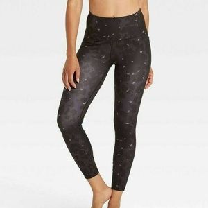Pattern leggings